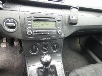 Volkswagen Passat VARIANT 1.6 FSI TRENDLINE picture 17