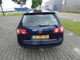 Volkswagen Passat VARIANT 1.6 FSI TRENDLINE picture 4