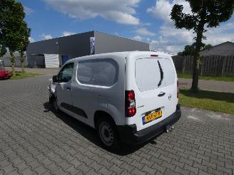 Opel Combo 1.5D picture 9