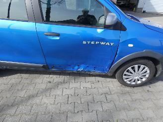 Dacia Lodgy 1.2 TCe Stepway picture 22