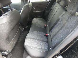 Peugeot 208 1.2 Hyb 110 Allure picture 11