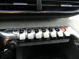 Peugeot 3008 1.6 HYbrid 300 Allure Pack Business picture 23