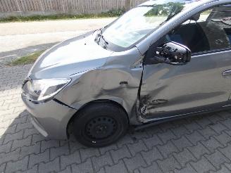 Mitsubishi Space-star 1.2 Cool+ picture 21