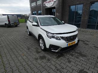 Peugeot 5008 1.2 PT BL. Executive 7 persoons picture 2