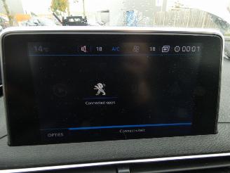 Peugeot 5008 1.2 PT BL. Executive 7 persoons picture 19