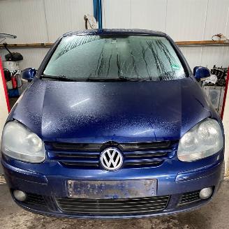 Vrakbiler auto Volkswagen Golf V (1K1) Hatchback 1.6 FSI 16V (BAG) [85kW] 6-BAK 2004/1