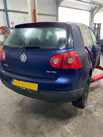 Volkswagen Golf V (1K1) Hatchback 1.6 FSI 16V (BAG) [85kW] 6-BAK picture 4