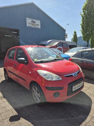 Hyundai I-10 (F5) Hatchback 1.1i 12V (G4HG) [49kW] picture 2