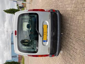 Renault Kangoo (KC) MPV 1.4 (E7J-634) [55kW] AUTOMAAT picture 4