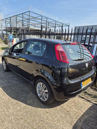 Fiat Grande Punto (199) Hatchback 1.2 (199.A.4000(Euro 4)) [48kW] 5-BAK picture 3