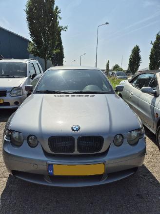 Démontage voiture BMW 3-serie Compact (E46/5) Hatchback 316ti 16V (N42-B18A) [85kW] 5-BAK 2004/1