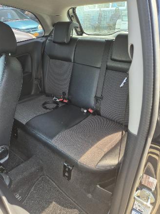 Ford Fiesta 5 (JD/JH) Hatchback 1.6 16V (FYJA(Euro 5)) [74kW] 5-BAK picture 10