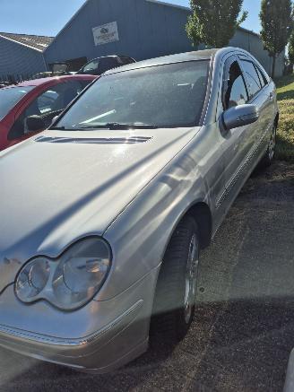 Mercedes C-klasse C (W203) Sedan 2.0 C-180 16V (M111.951) [95kW] 6-BAK picture 2