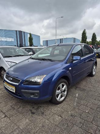 Ford Focus 2 Hatchback 1.8 16V Flexifuel (Q7DA) [92kW] 5-BAK picture 2