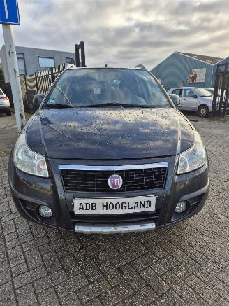 demontáž osobní automobily Fiat Sedici (189) SUV, Benzine, 1.586cc, 79kW (107pk), FWD, M16A, 5-BAK 2008/1