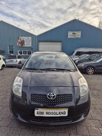  Toyota Yaris II (P9) Hatchback 1.3 16V VVT-i (2SZFE) [64kW] 5-BAK 2006/1