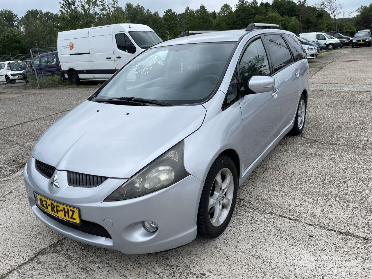 Mitsubishi Grandis (NA) MPV 2.4 16V MIVEC (4G69)