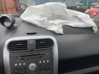 Suzuki Splash Splash MPV 1.0 12V (K10B) [48kW] picture 10