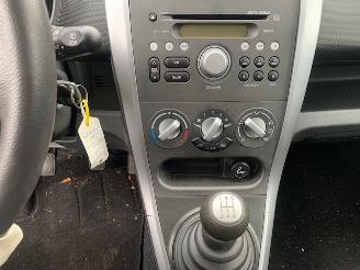 Suzuki Splash Splash MPV 1.0 12V (K10B) [48kW] picture 11