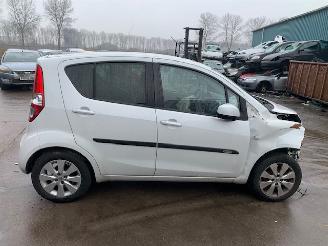 Suzuki Splash Splash MPV 1.0 12V (K10B) [48kW] picture 6