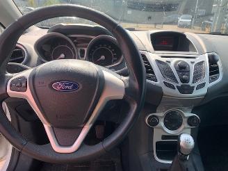 Ford Fiesta Fiesta 6 (JA8) Hatchback 1.4 16V (SPJA(Euro 4)) [71kW] picture 12