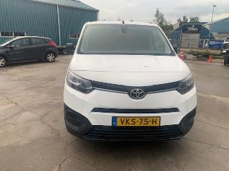 Toyota Proace ProAce City Van 1.5 D-4D 75 (DV5RE) [55kW] picture 2