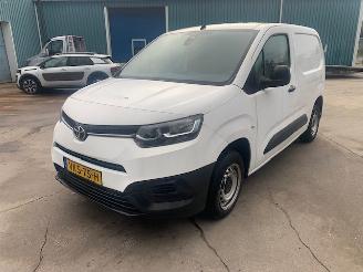 krockskadad bil bedrijf Toyota Proace ProAce City Van 1.5 D-4D 75 (DV5RE) [55kW] 2021/3