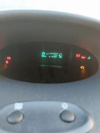 Toyota Yaris Yaris (P1) Hatchback 1.0 16V VVT-i (1SZFE) [50kW] picture 10