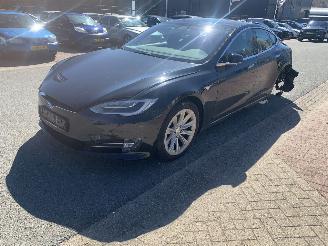  Tesla Model S Model S Liftback 75D 2017/6
