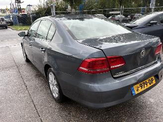 Volkswagen Passat 1.4 TSI 90KW Bleumotion Sedan Keyless picture 4