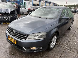Volkswagen Passat 1.4 TSI 90KW Bleumotion Sedan Keyless picture 3