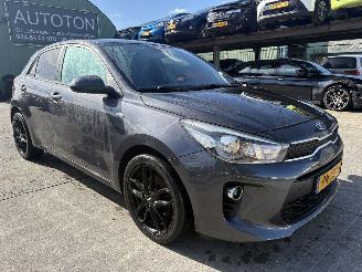 škoda osobní automobily Kia Rio 1.0 TGDI 74KW ComfortPlusLine Navigator Clima Navi Led Xenon NAP 2017/9