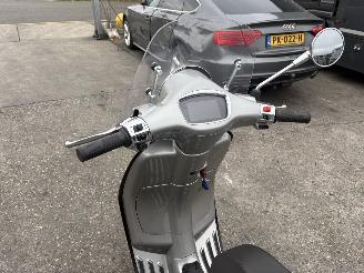 Piaggio Overig Vespa Elettrica 4KW picture 7