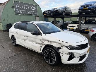 damaged passenger cars Opel Astra 54 kWh 115KW Autom. Clima Navi Electric NAP 2025/5