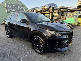 uszkodzony samochody osobowe Alfa Romeo Junior Elettrica 54 kWh 115KW Clima Navi Camera DNA NAP 2024/12