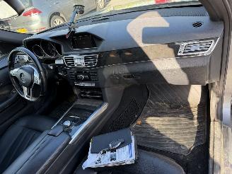 Mercedes E-klasse 300 Hybrid 150KW Bluetec Autom. Clima Navi Leer picture 7