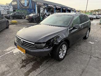  Volkswagen Passat 1.6 TDI 88KW DSG Clima Navi Comfortline 2018/1