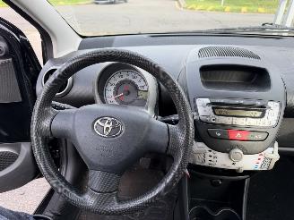 Toyota Aygo 1.0 VVT-I 50KW Airco 5-Drs Now NAP picture 7
