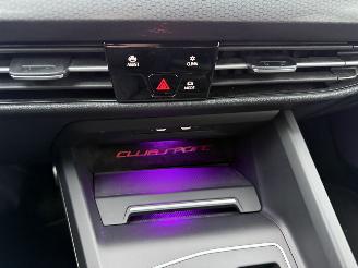 Volkswagen Golf 2.0 GTI Clubsport 301PK Autom. Clima Navi Sfeerverlichting picture 16