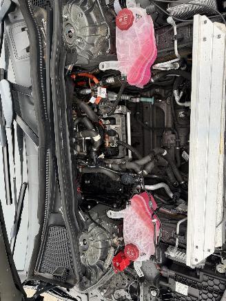 Mercedes EQE 350 89 kWh 292PK Pano Clima Navi Sfeerverlichting AMG Line 360 Camera picture 17