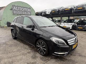 Mercedes B-klasse 200 CDI 100KW Autom. Navi Clima Leer Led Ambition 2013/2