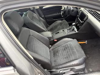 Volkswagen Passat 1.4 GTE 115KW DSG Pano Clima Navi Led Connected Plus Series picture 8