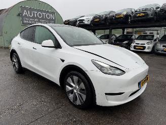 Vaurioauto  passenger cars Tesla Model Y 75 kWh Long Range 258KW AWD Clima Navi Pano Led 2023/2
