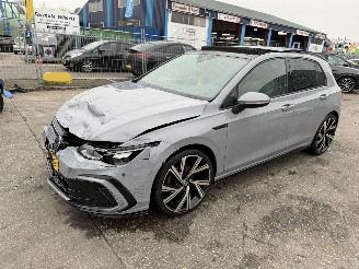 Unfallwagen Volkswagen Golf 1.5 TSI 96KW R-Line Pano Clima Navi 2020/9