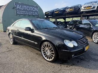 skadebil auto Mercedes CLK 320 V6 160KW Automaat Clima Navi Avantgarde 2003/12