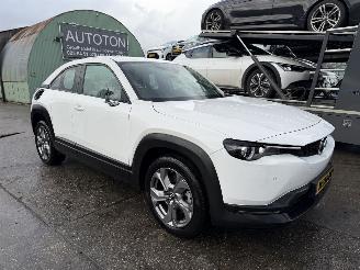 Unfallwagen Mazda MX-30 36 kWh 107KW e-Skyactiv Comfort Clima Navi Led HUD NAP 2021/9