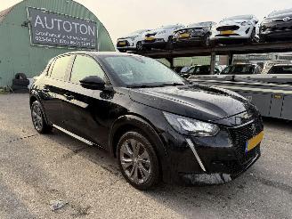 Schadeauto Peugeot e-208 50 kWh EV 100KW Active Pack Clima Navi Led 5-Drs NAP 2023/4