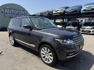 damaged passenger cars Land Rover Range Rover 4.4 SDV8 250KW Autobiography Pano Clima Navi Led Xenon NAP 2014/4