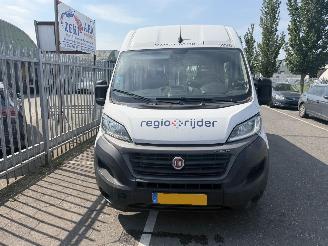 Schadeauto Fiat Ducato 79 kWH Autom. 90KW 6 Persoons Rolstoellift 2022/9