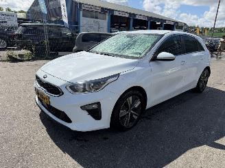 škoda osobní automobily Kia Ceed  2019/6